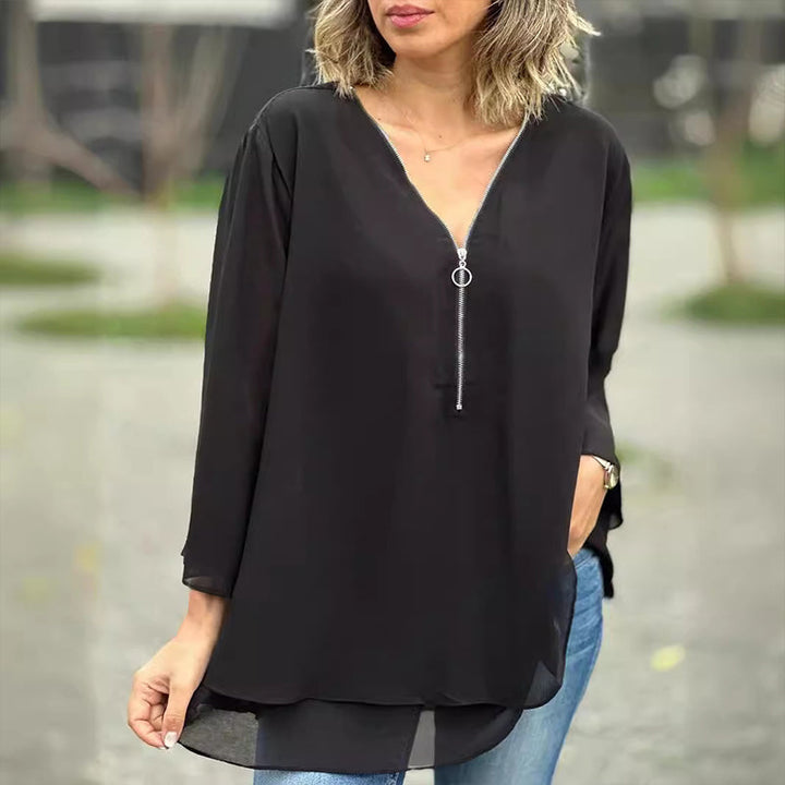 Lauren | Stylowy top z dekoltem w serek i rękawami dzwonowymi