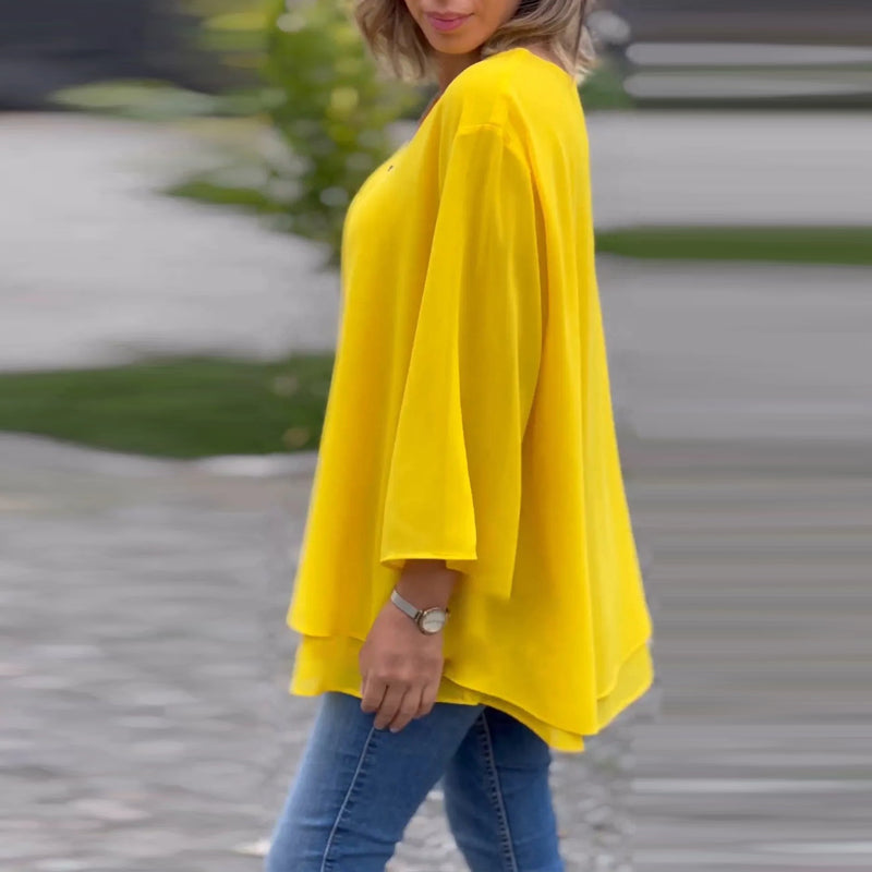 Lauren | Stylowy top z dekoltem w serek i rękawami dzwonowymi