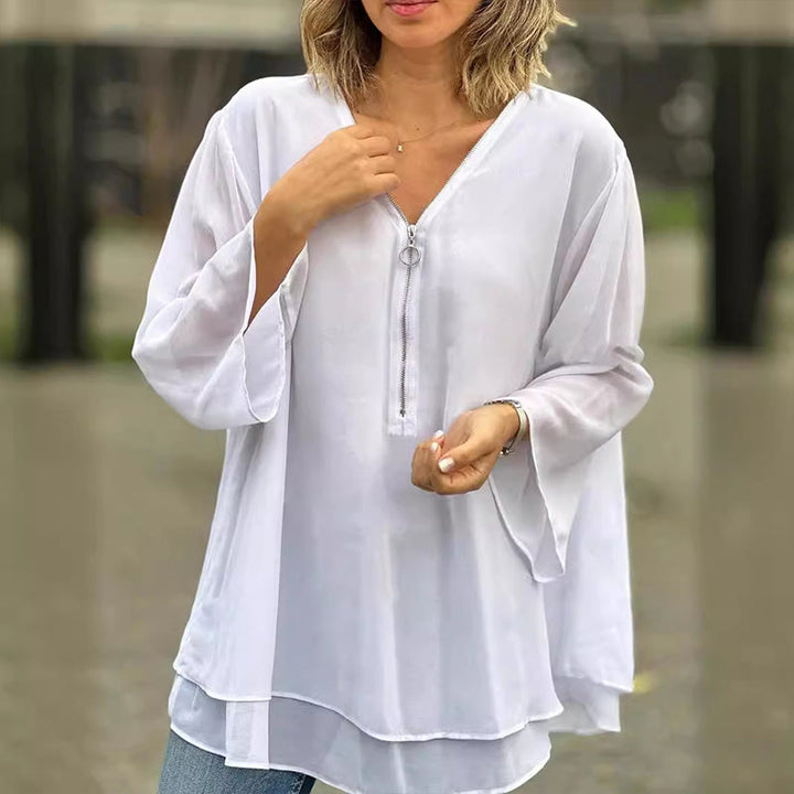 Lauren | Stylowy top z dekoltem w serek i rękawami dzwonowymi